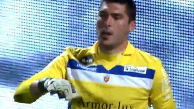 詹姆斯关键得分锁定胜局