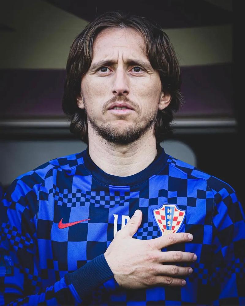 穆帅的本菲卡1米98门将受到英超球队关注，售价在4000万欧元