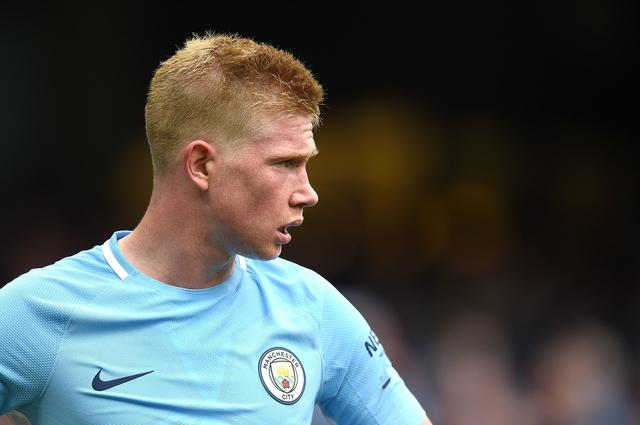 登国际舞台，泰州队“苏超”冠军奖杯亮相中国国际进口博览会