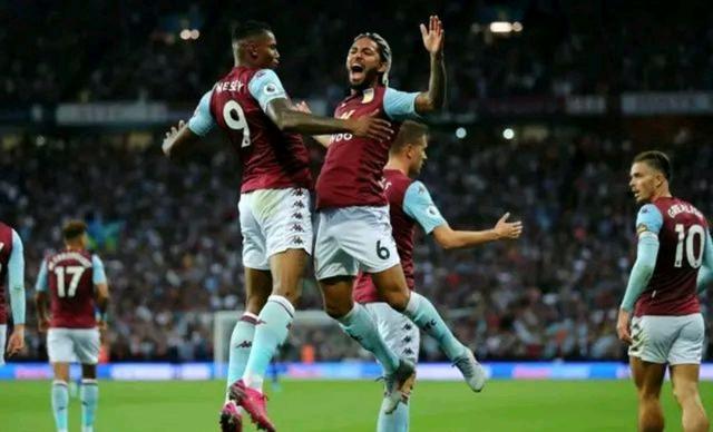 球迷为他唱满整场