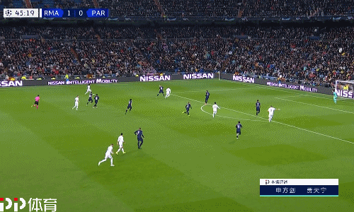 足球世界杯再次出现误判，慢镜头疯传（世界杯再现疑似误判，慢镜头刷屏网络）